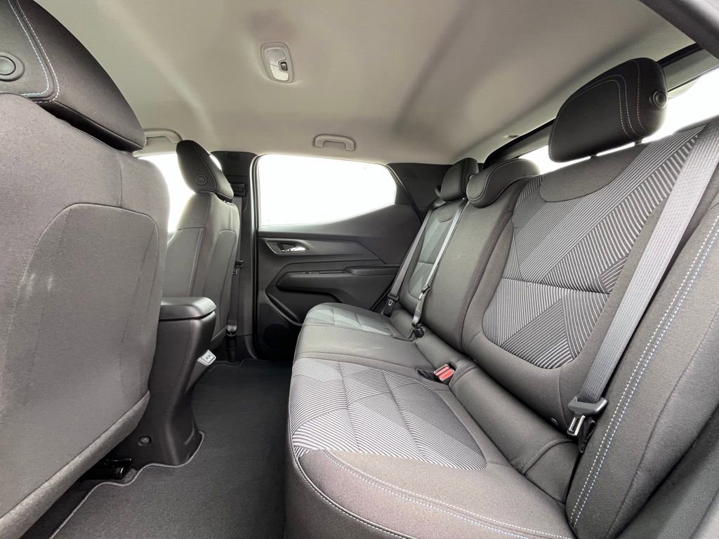 New 2027 Chevrolet Bolt LT w/ Comfort Package image 18