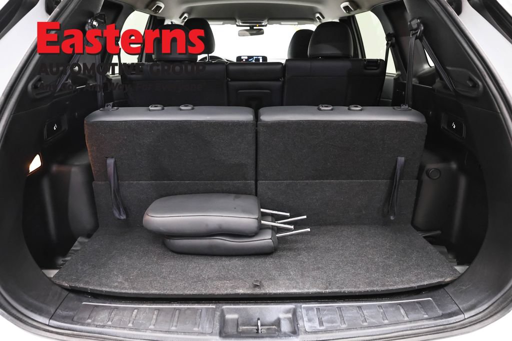Used 2024 Mitsubishi Outlander SE AWD/4WD image 9