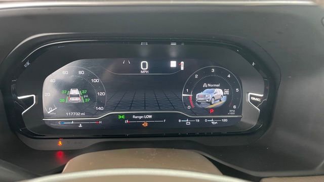 Used 2023 GMC Yukon XL Denali image 40