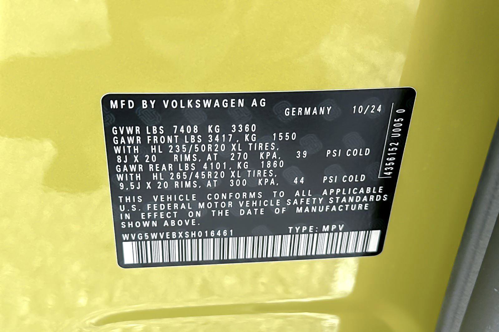 New 2025 Volkswagen ID. Buzz 1st Edition image 25