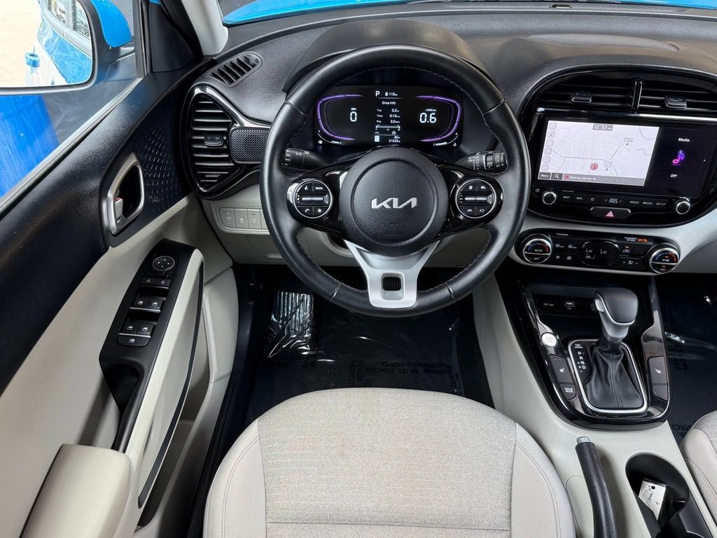 Used 2023 Kia Soul EX FWD image 29