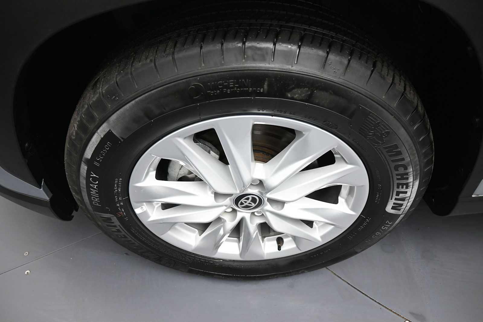 Used 2024 Toyota Corolla Cross LE w/ Moonroof Package AWD/4WD image 13