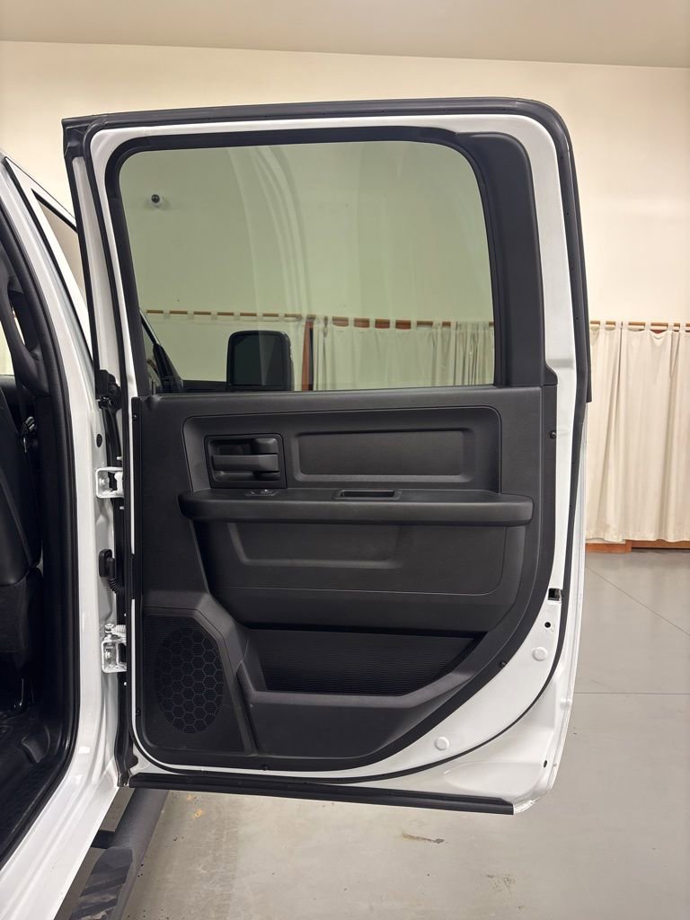 Used 2024 RAM 2500 Tradesman w/ Chrome Appearance Group AWD/4WD image 30