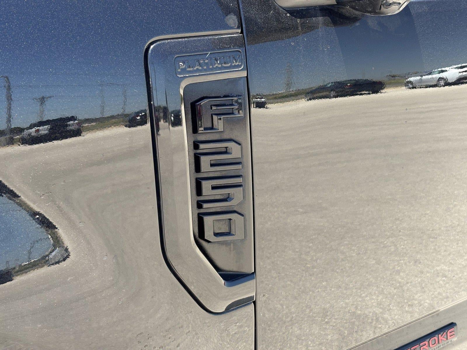 Used 2019 Ford F250 Platinum w/ Platinum Ultimate Package AWD/4WD image 10