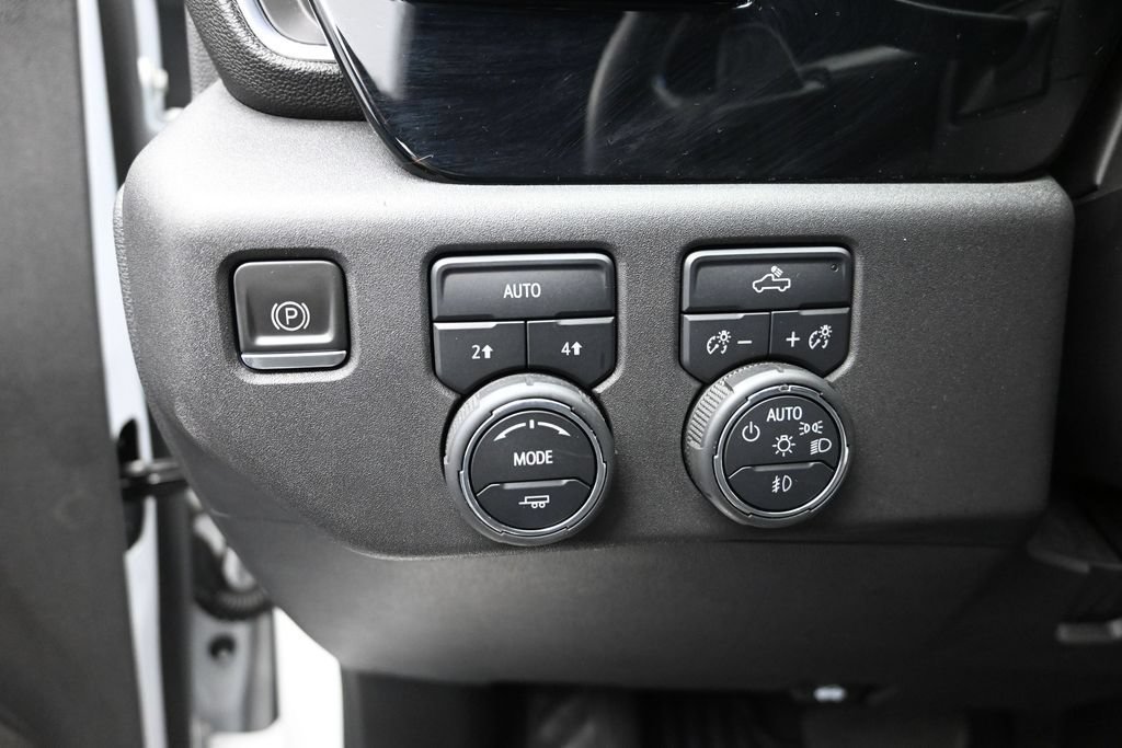 Used 2023 Chevrolet Silverado 1500 RST AWD/4WD image 12