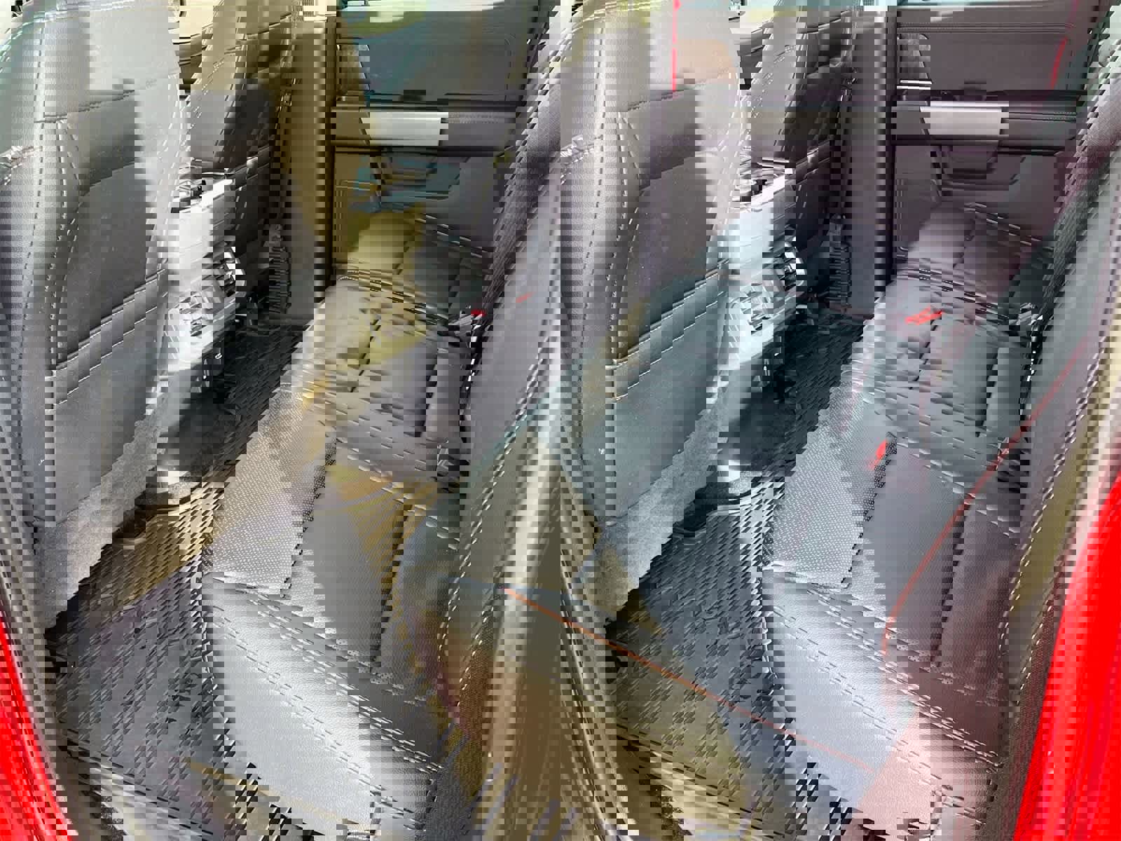 Used 2021 Ford F150 Lariat w/ Trailer Tow Package image 18