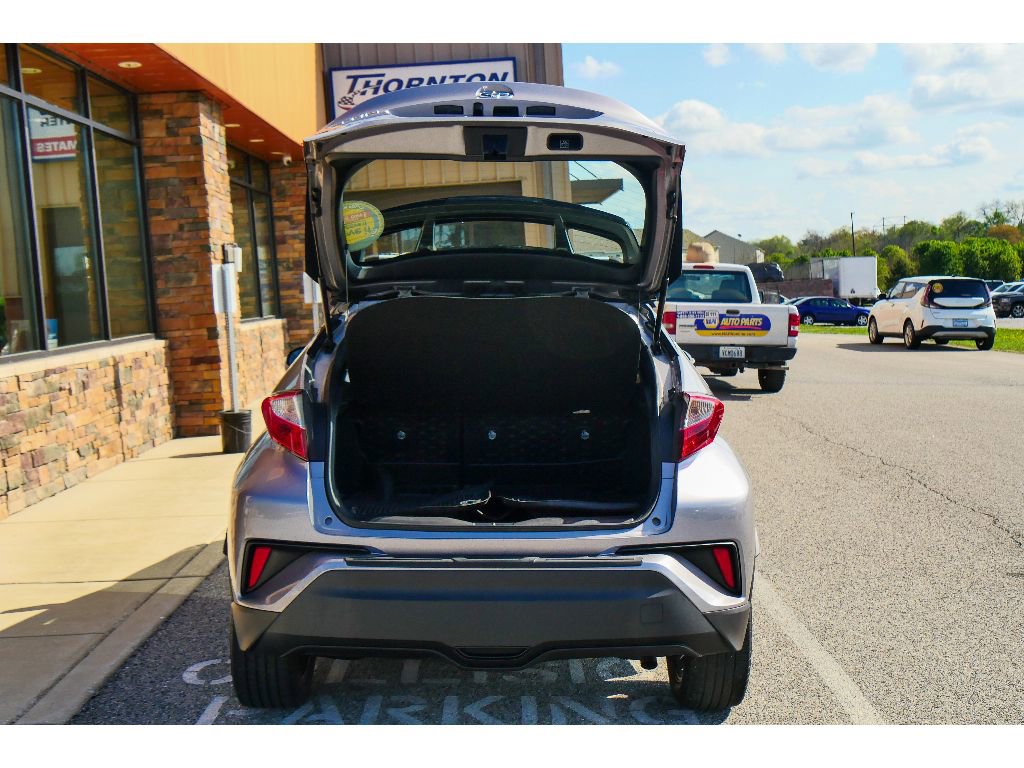 Used 2019 Toyota C-HR XLE image 23