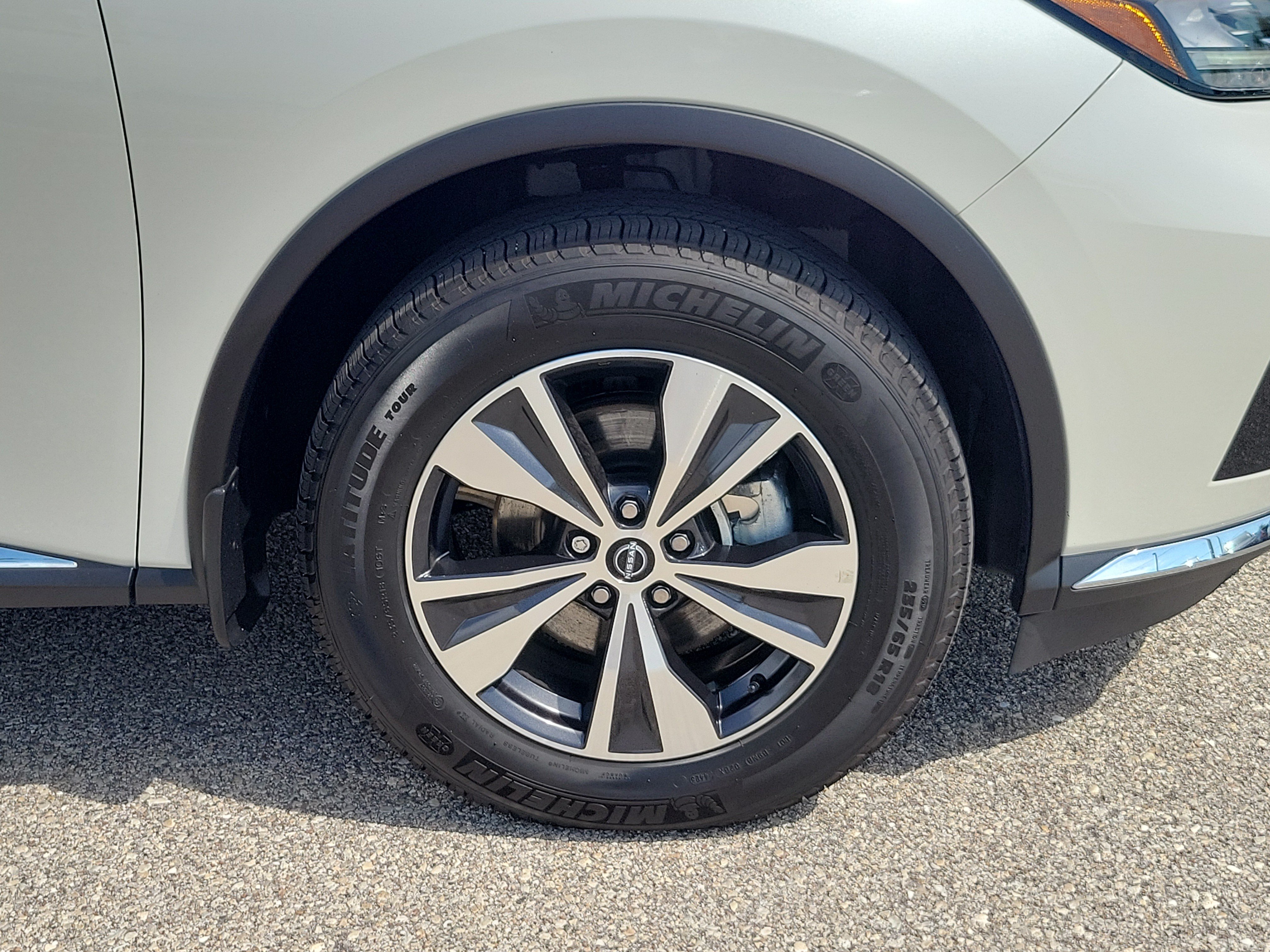 Used 2024 Nissan Murano SV AWD/4WD image 7
