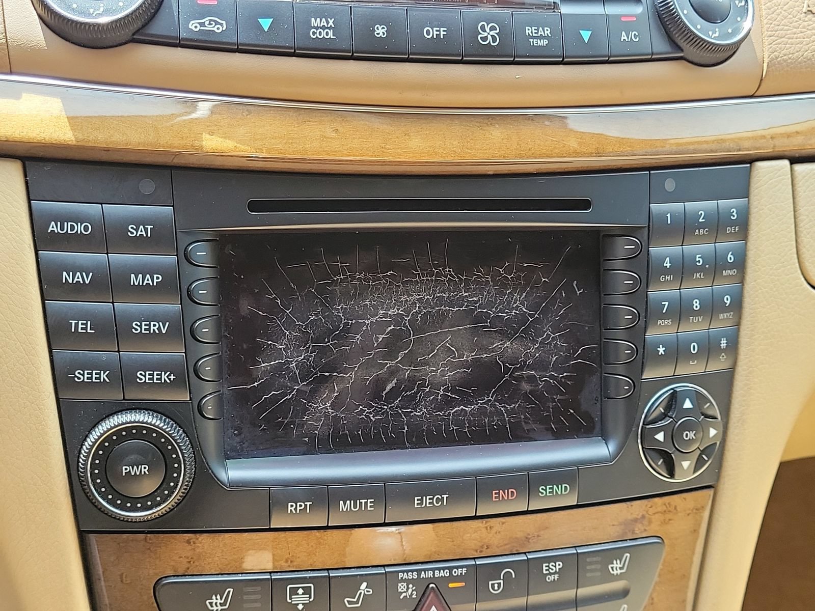 Used 2007 Mercedes-Benz E 550 Sedan image 26