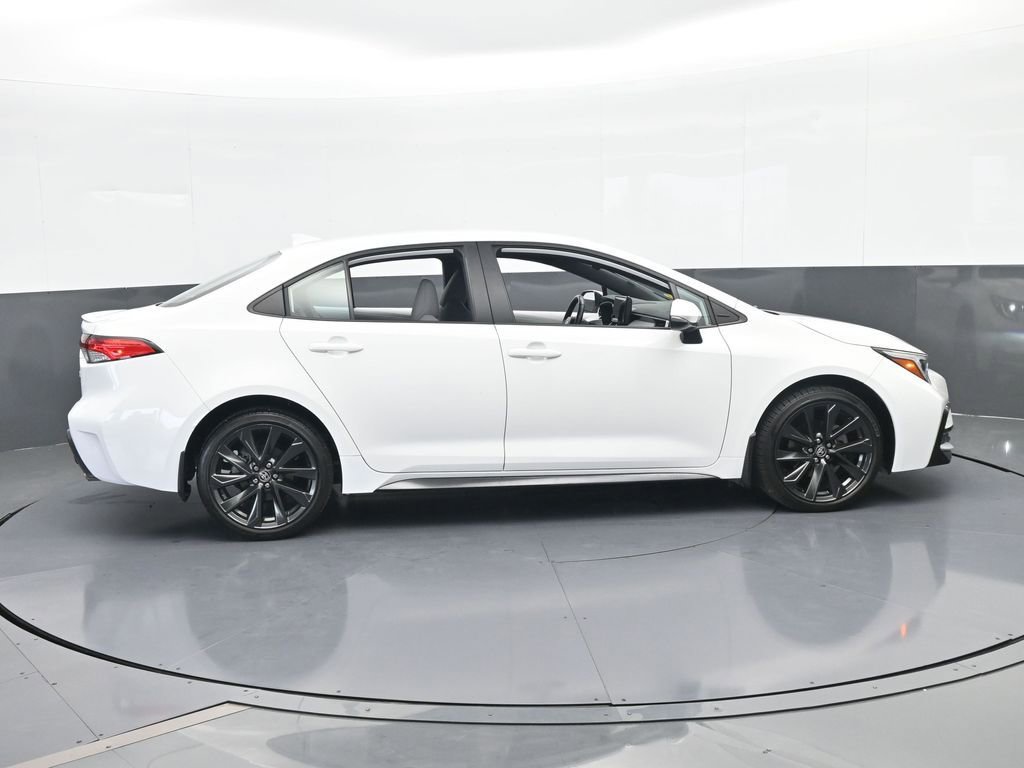 Used 2024 Toyota Corolla SE image 7