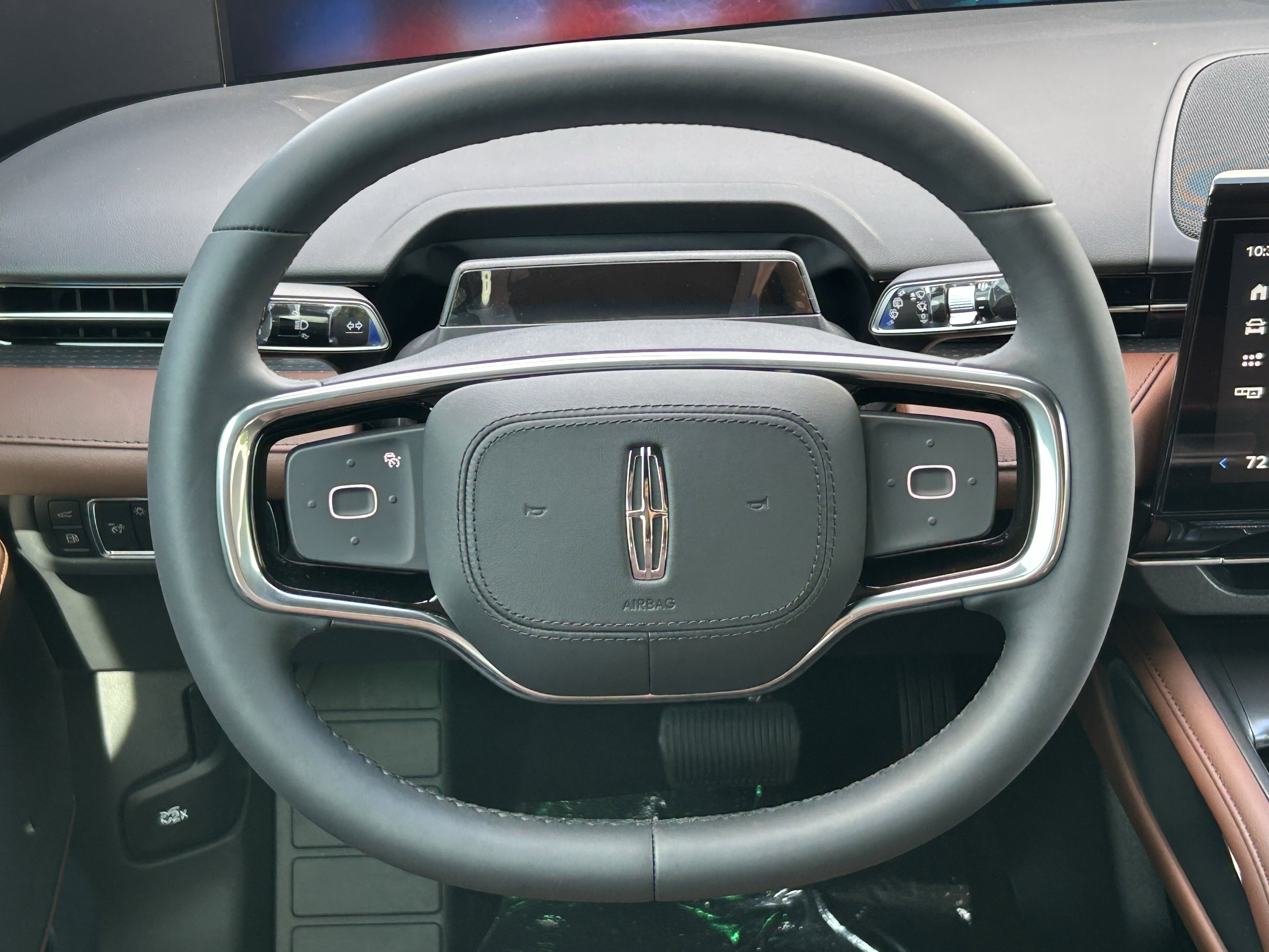 New 2026 Lincoln Nautilus Reserve w/ Jet Appearance Package AWD/4WD image 12
