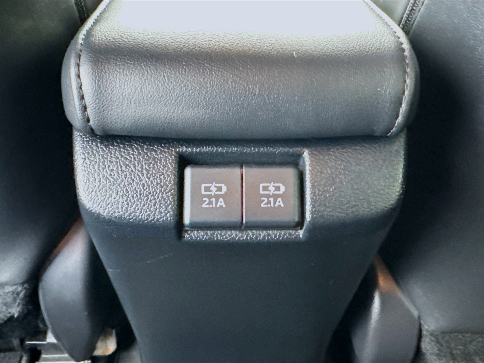 Used 2021 Toyota Prius Prime Limited w/ Carpet Mat Package (TMS) FWD image 15