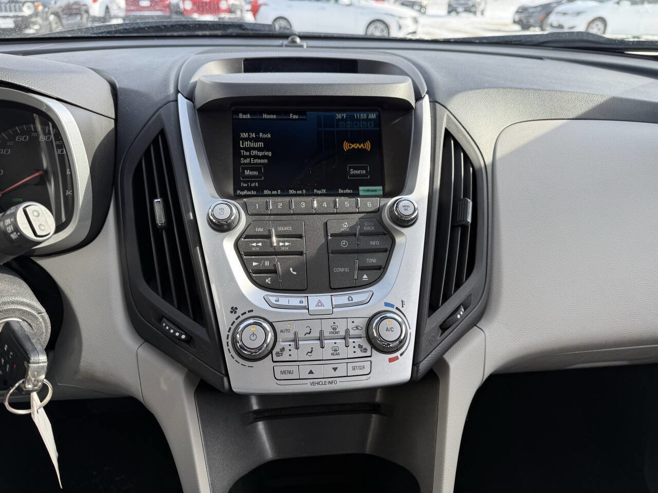 Used 2015 Chevrolet Equinox LTZ image 8