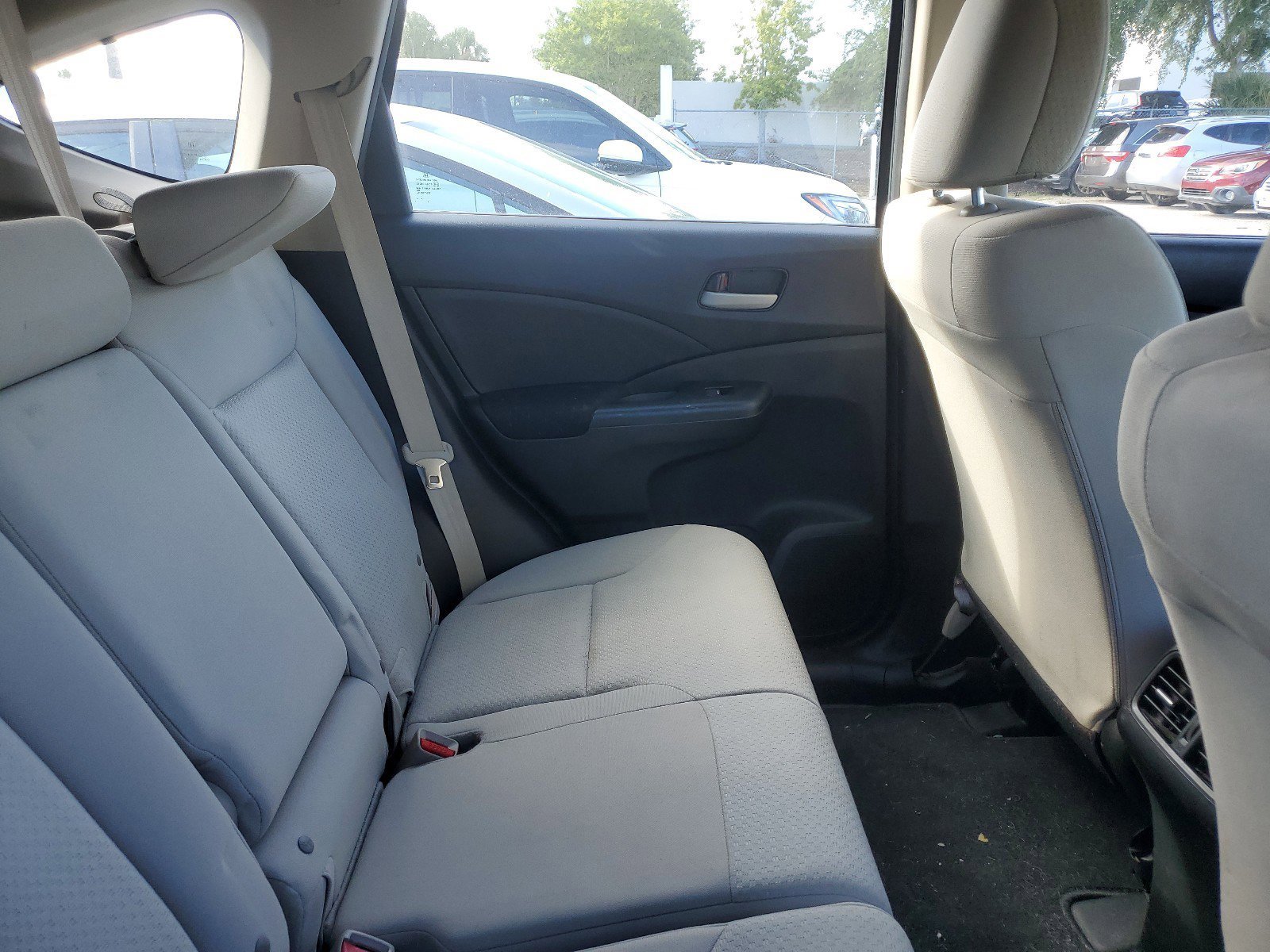 Used 2015 Honda CR-V LX image 3