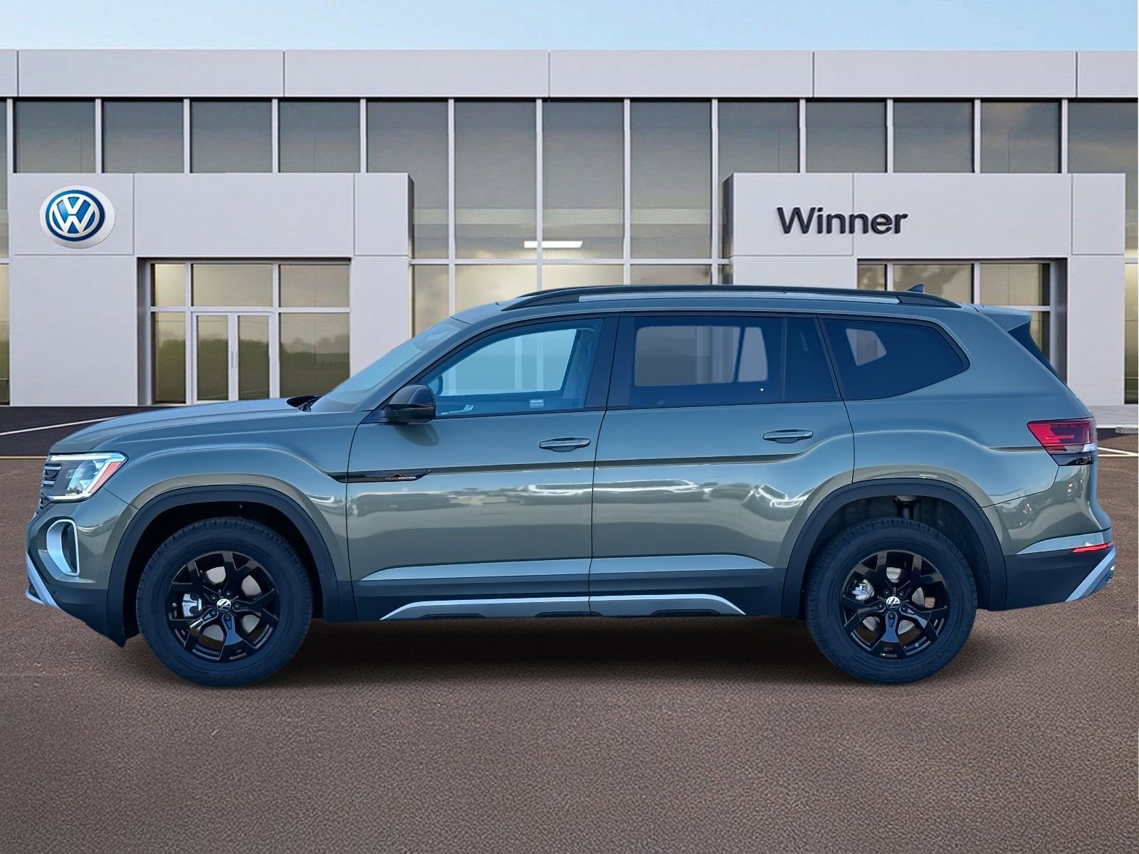 New 2026 Volkswagen Atlas Peak Edition image 2