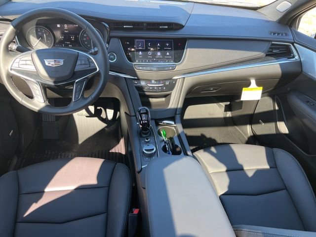 New 2026 Cadillac XT5 Premium Luxury w/ LPO, Floor Liner Package image 38