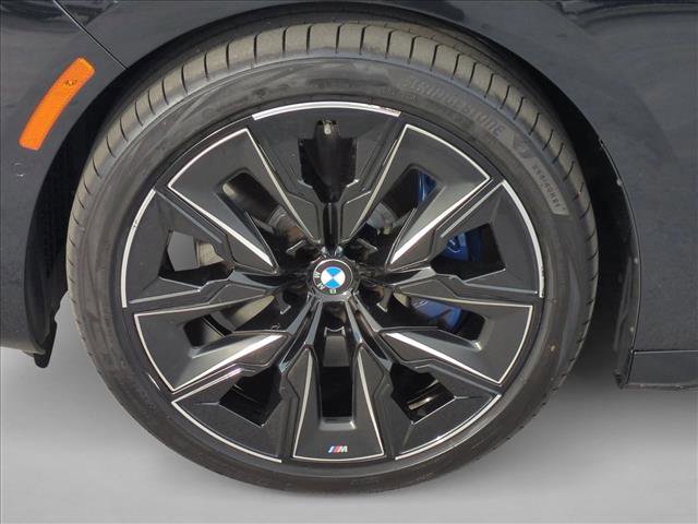 Used 2024 BMW 760i xDrive w/ Premium Package 2 AWD/4WD image 26