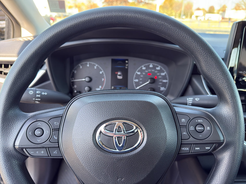 Used 2024 Toyota Corolla LE image 20