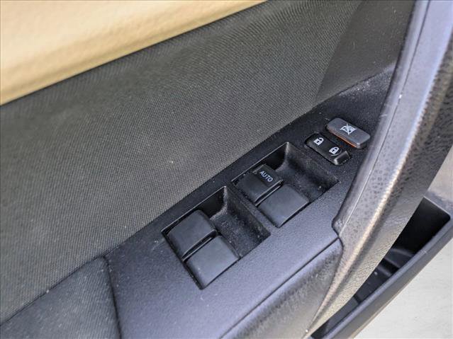 Used 2019 Toyota Corolla LE image 10