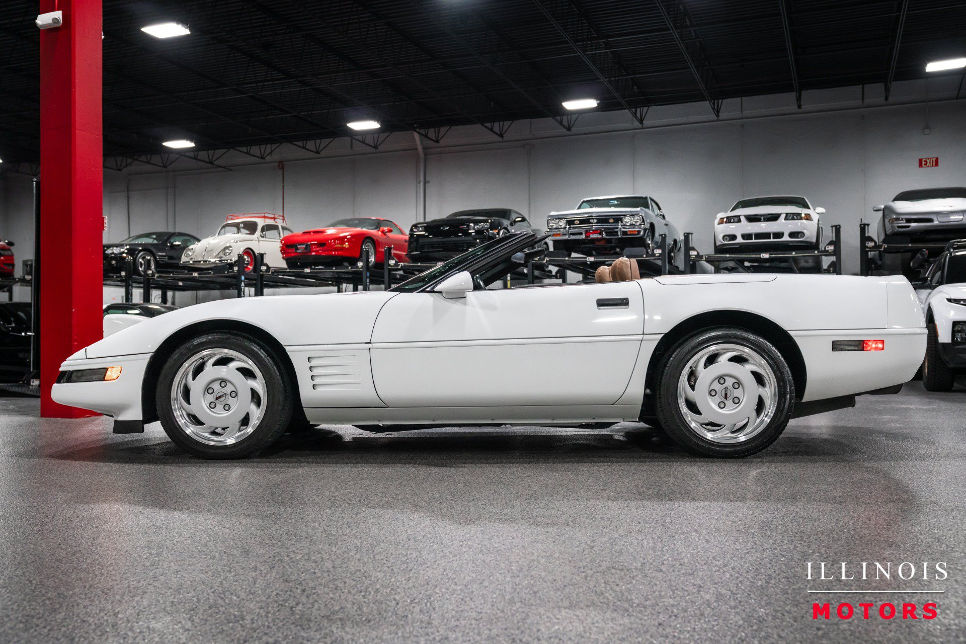 Used 1991 Chevrolet Corvette Convertible RWD image 2