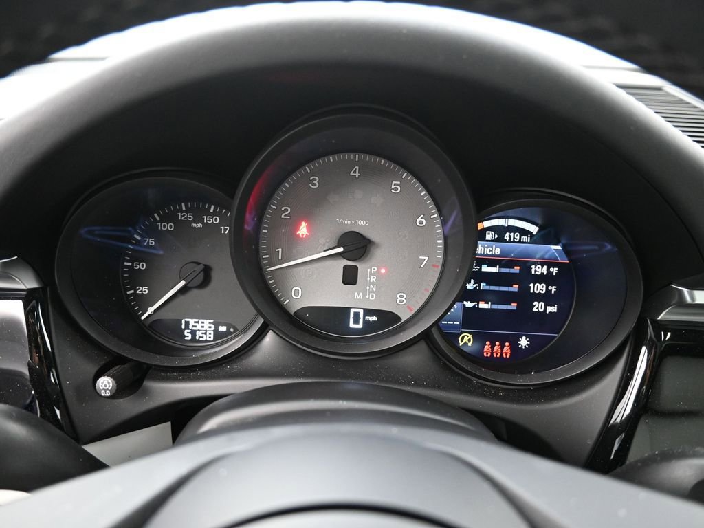 Certified 2022 Porsche Macan S image 19