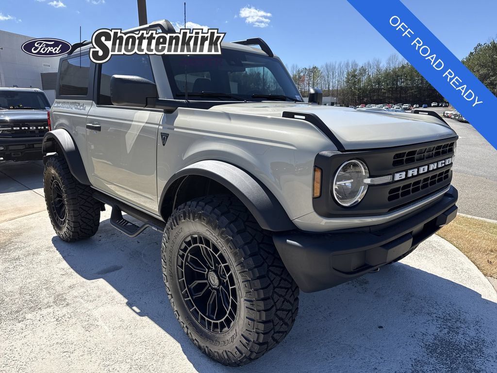 New 2025 Ford Bronco 2-Door w/ Sasquatch Package