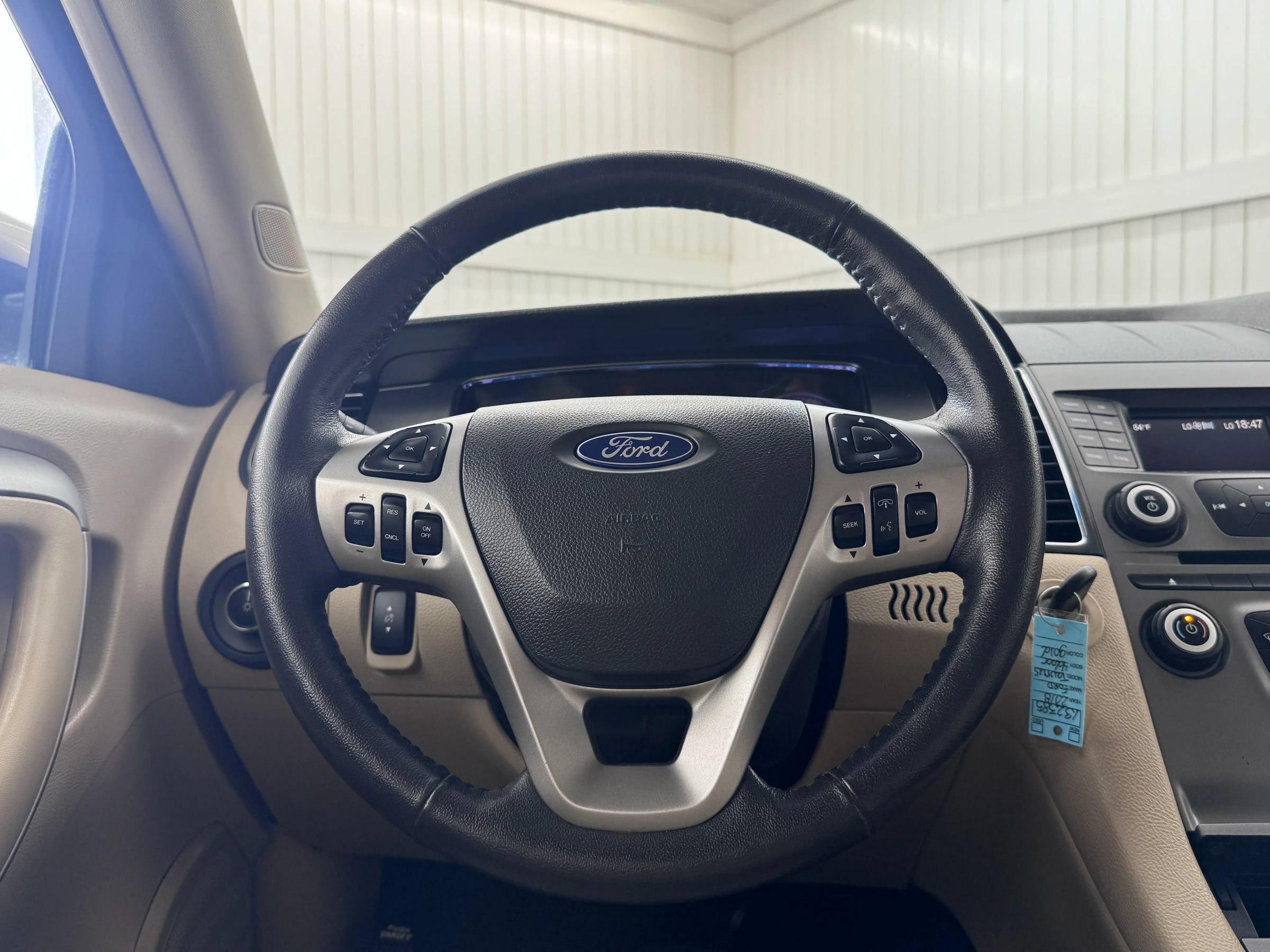 Used 2018 Ford Taurus SEL FWD image 19