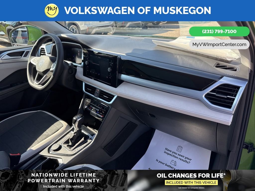 New 2025 Volkswagen Taos SE image 28