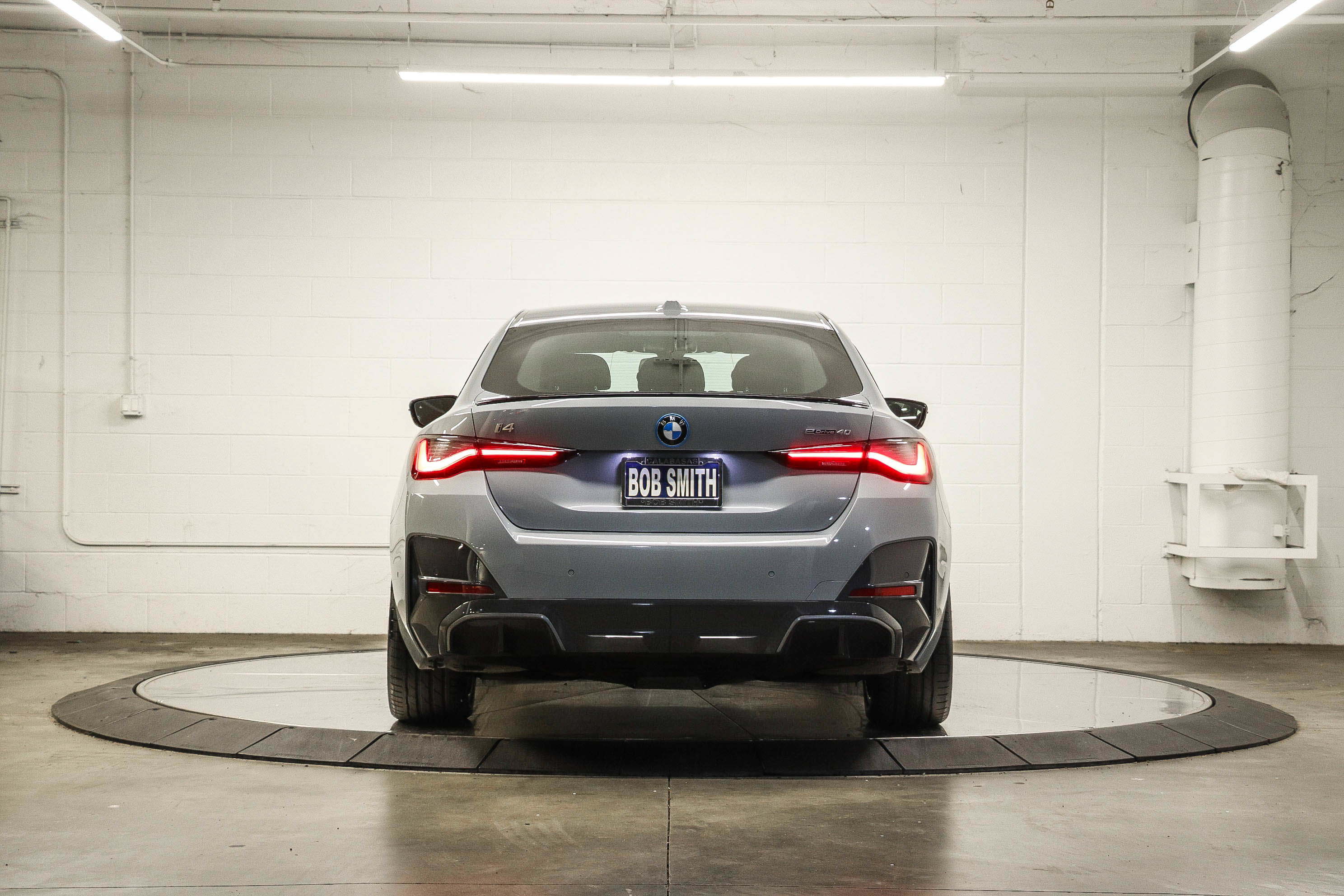 Used 2023 BMW i4 eDrive40 w/ M Sport Package RWD image 5