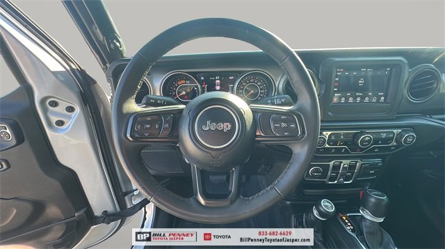 Used 2023 Jeep Gladiator Willys image 16
