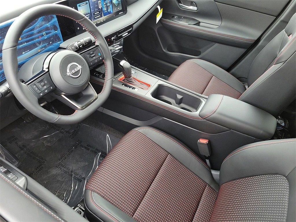 New 2026 Nissan Kicks SR w/ SR Premium Package image 3