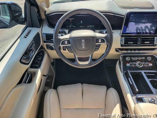 Used 2019 Lincoln Navigator Select AWD/4WD image 21