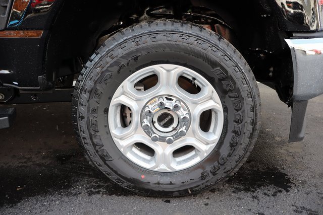 New 2026 Ford F250 XLT w/ XLT Premium Package image 14