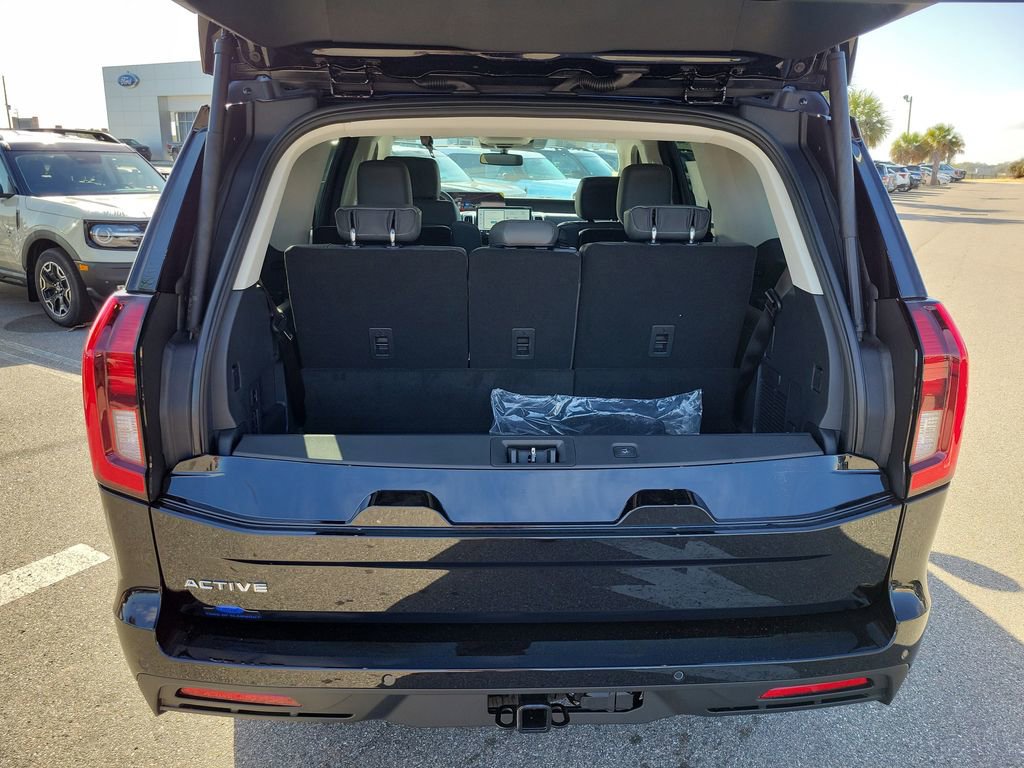 New 2026 Ford Expedition Active image 10