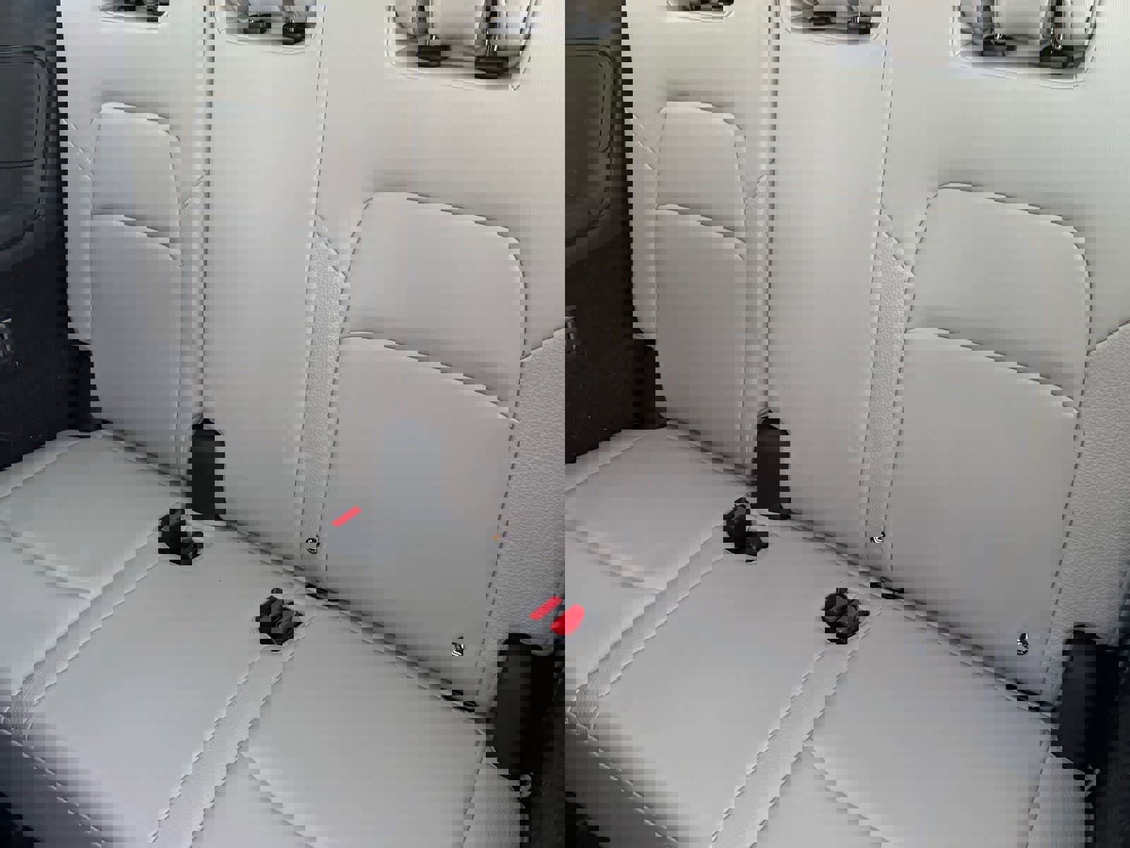 Used 2022 Nissan Pathfinder SL FWD image 14