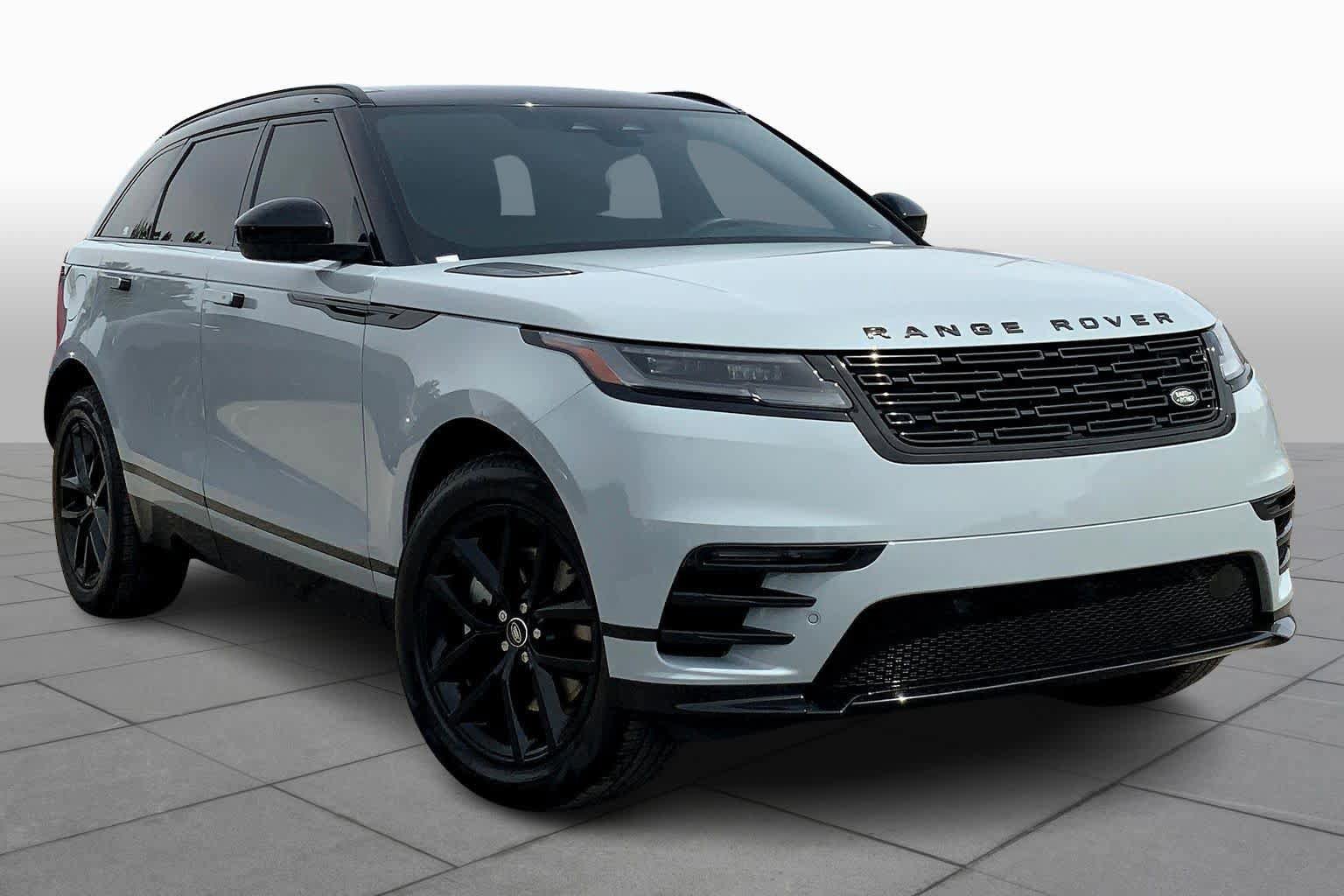 Used 2025 Land Rover Range Rover Velar Dynamic SE image 3
