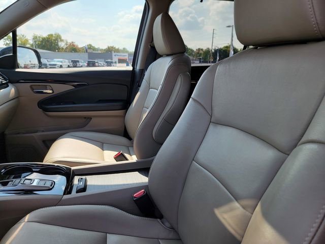 Used 2022 Honda Pilot Touring image 16