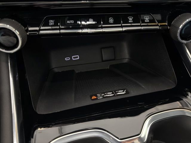 Used 2025 Chevrolet Traverse Z71 w/ Enhanced Driving Package image 30