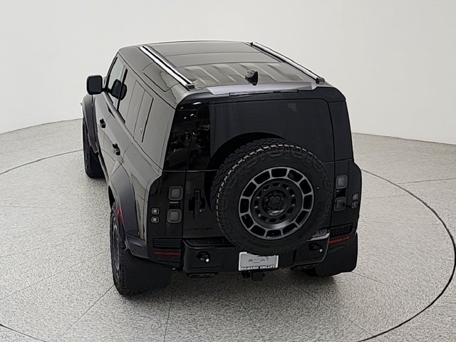 New 2026 Land Rover Defender 110 OCTA AWD/4WD image 34