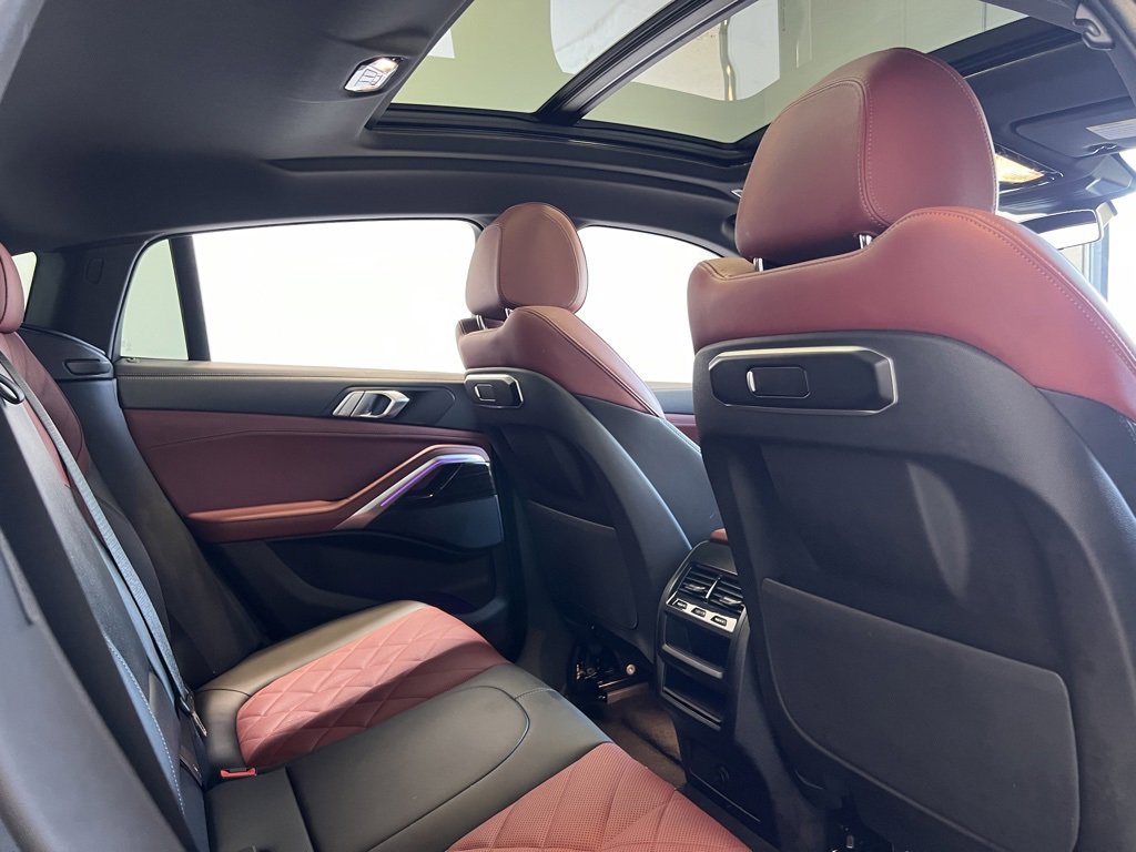 Used 2025 BMW X6 xDrive40i w/ Parking Assistance Package image 22