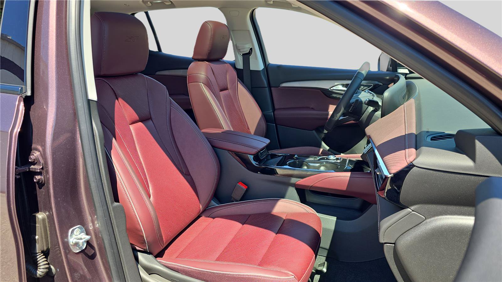 Used 2025 Buick Envision Sport Touring AWD/4WD image 14