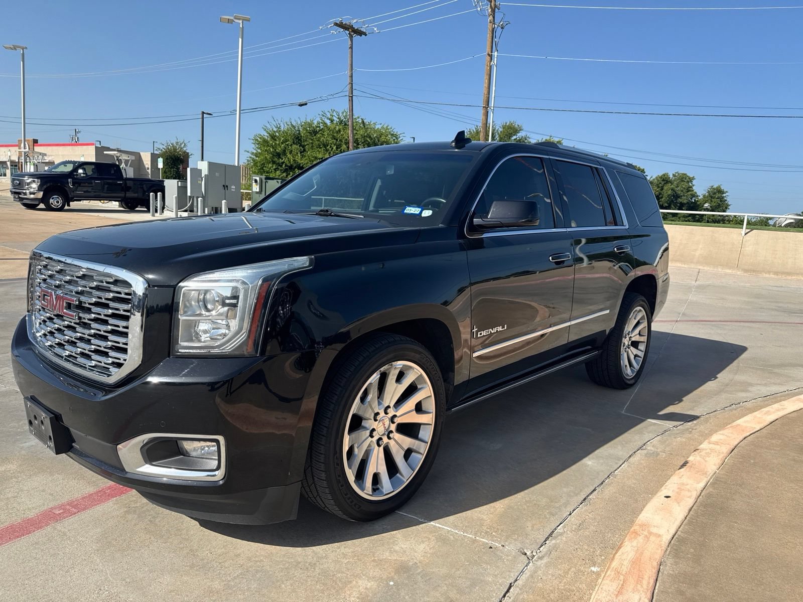 Used 2018 GMC Yukon Denali w/ Open Road Package AWD/4WD image 7