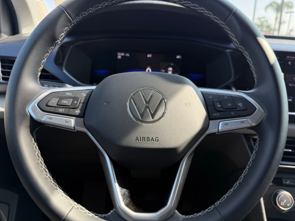 Used 2022 Volkswagen Taos SE image 22