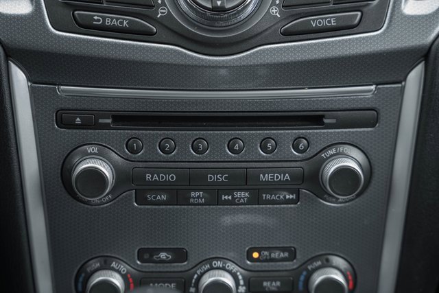 Used 2019 Nissan Pathfinder SL image 24