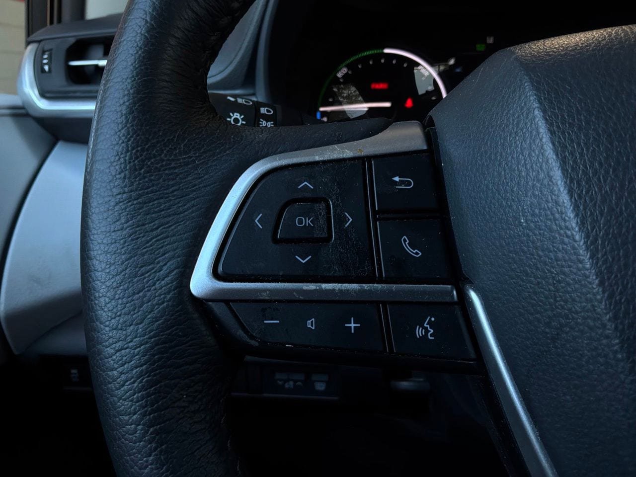 Used 2026 Toyota Sienna XLE FWD image 41