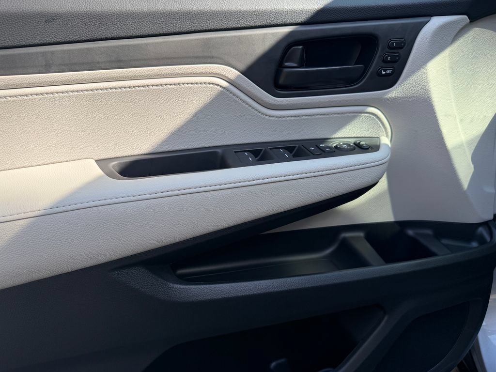 New 2027 Honda Odyssey EX-L image 16