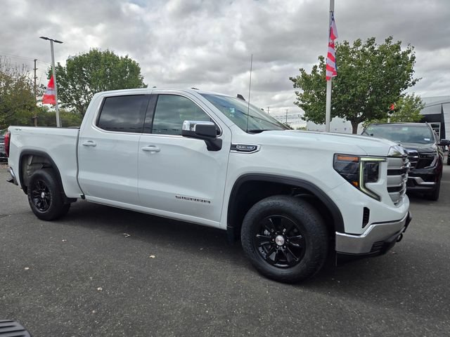 Used 2023 GMC Sierra 1500 SLE AWD/4WD image 3