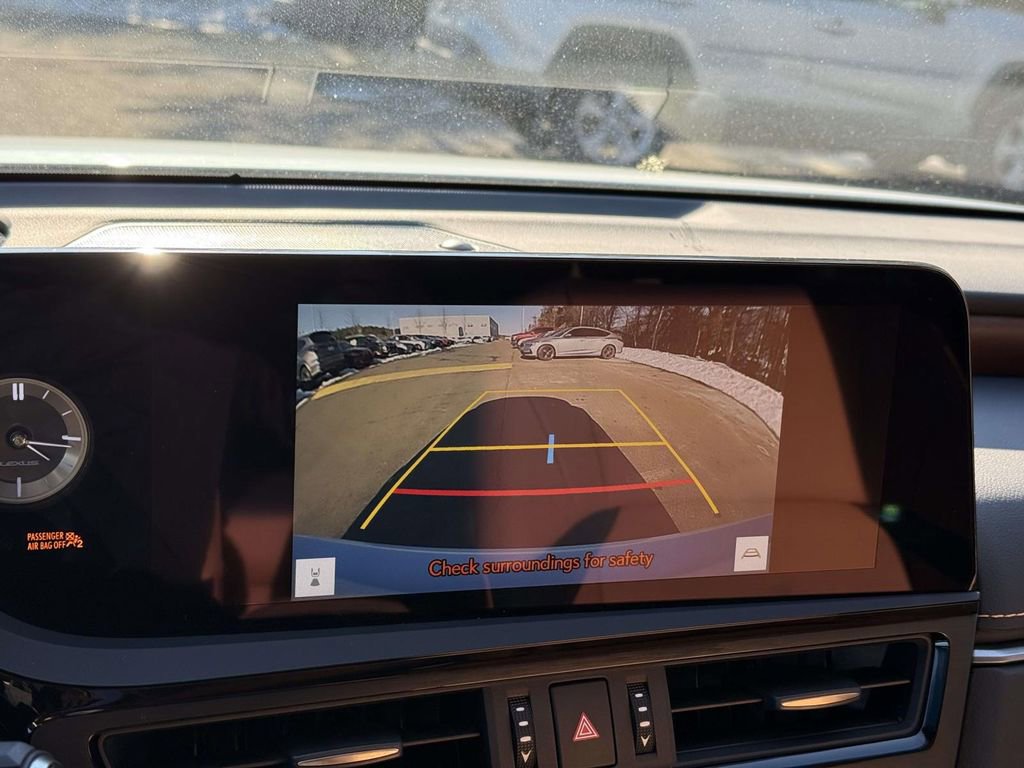 Used 2025 Lexus ES 350 w/ Premium Package image 12