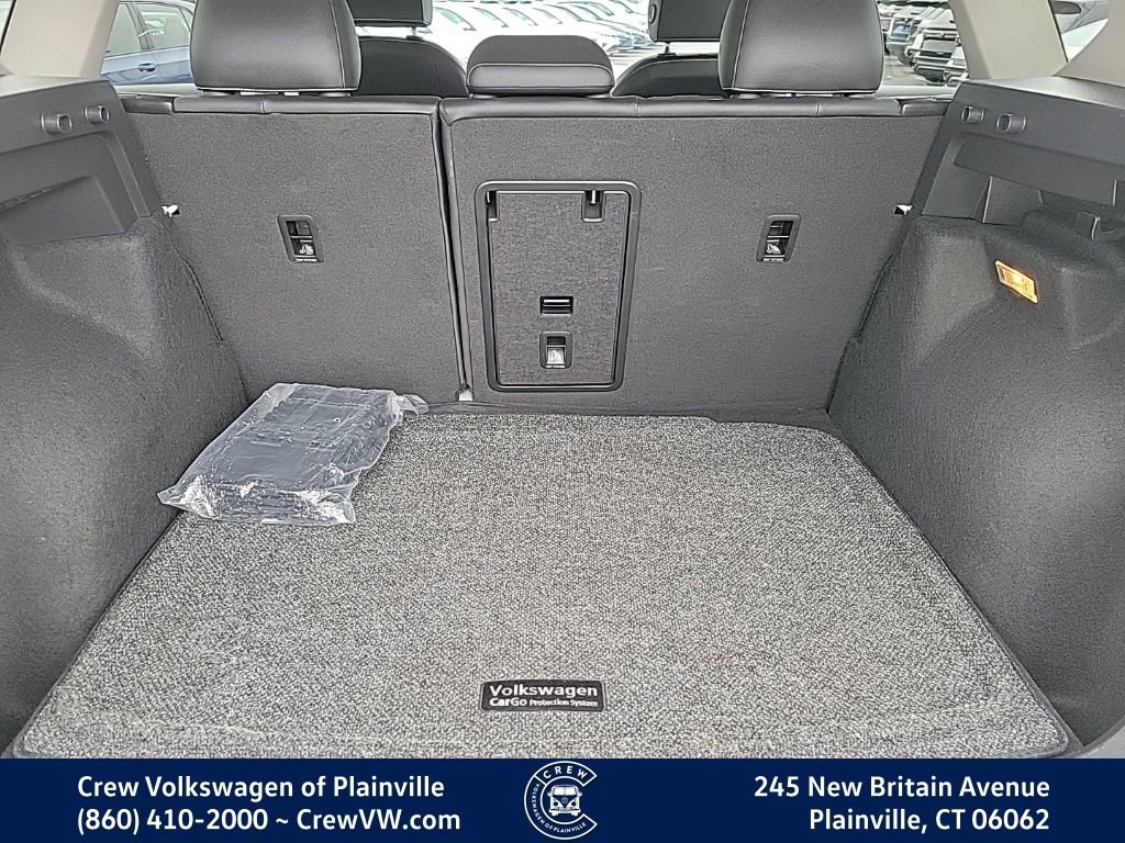Certified 2022 Volkswagen Taos SEL image 51