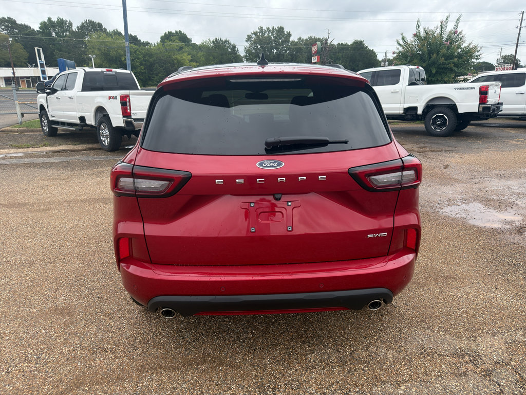 Used 2026 Ford Escape ST-Line Elite w/ Equipment Group 501A AWD/4WD image 4